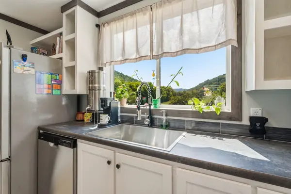 182 Gilley Hill Rd, Bradyville, TN 37026