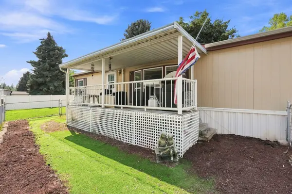 3110 E CHATTAROY #21 Rd ##21, Chattaroy, WA 99003
