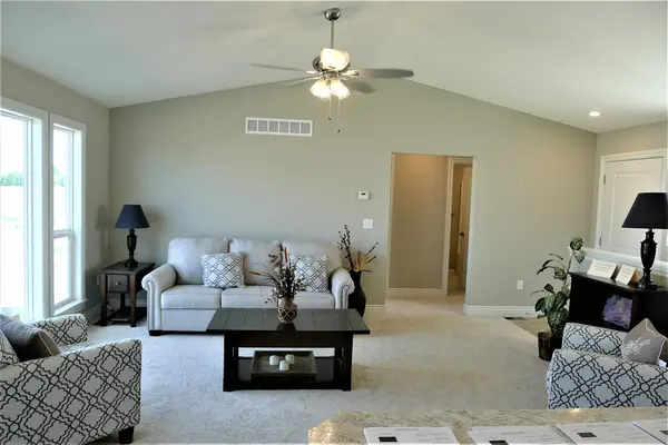 1822 S Stephanie St, Wichita, KS 67207