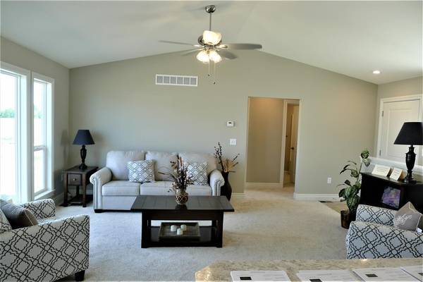 1822 S Stephanie St, Wichita, KS 67207