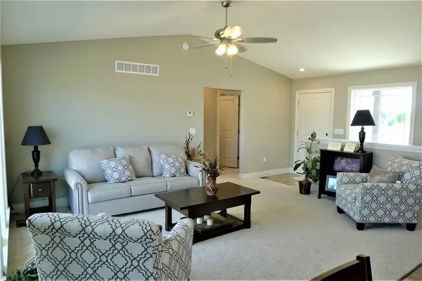 1822 S Stephanie St, Wichita, KS 67207
