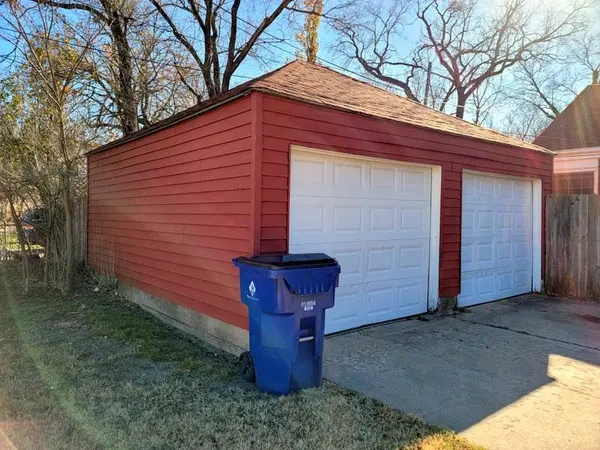 3201 E Skinner St, Wichita, KS 67218-3942