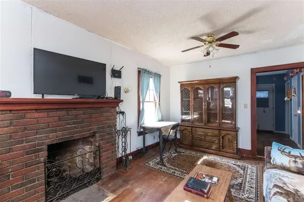 834 N Springfield Ave, Anthony, KS 67003