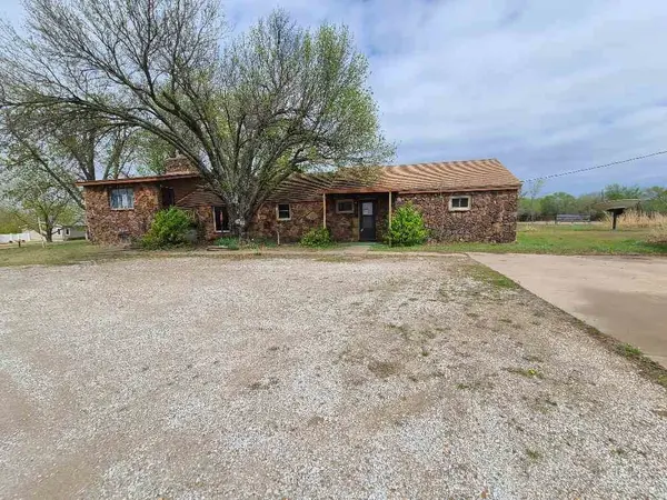 1602 N 23rd, Arkansas City, KS 67005