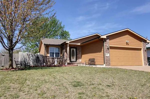 1937 S SHILOH CIR, Wichita, KS 67207