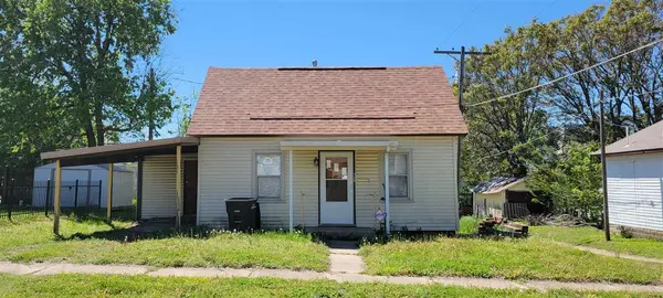 207 W Jefferson, Arkansas City, KS 67005