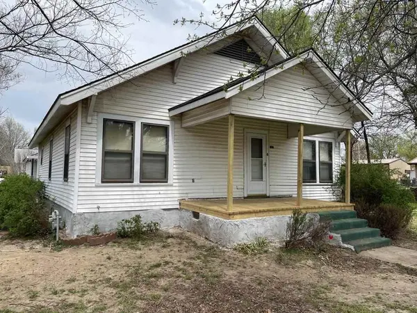 217 W Main St, Oxford, KS 67119