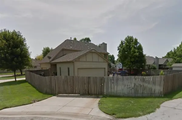 11804 W 1st St N, Wichita, KS 67212