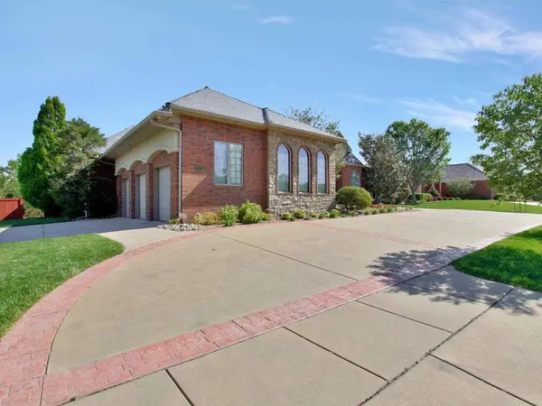1842 N PADDOCK GREEN CT, Wichita, KS 67206