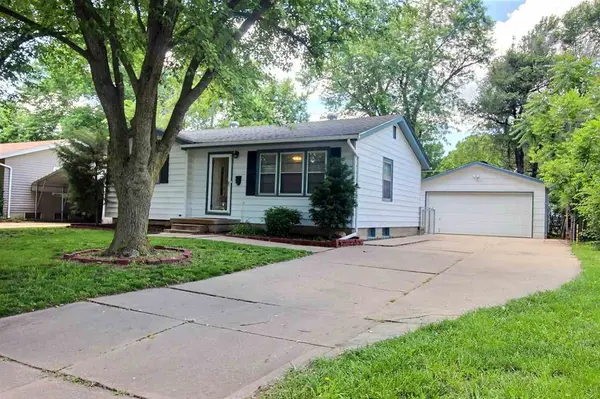 1645 N GOW ST, Wichita, KS 67203