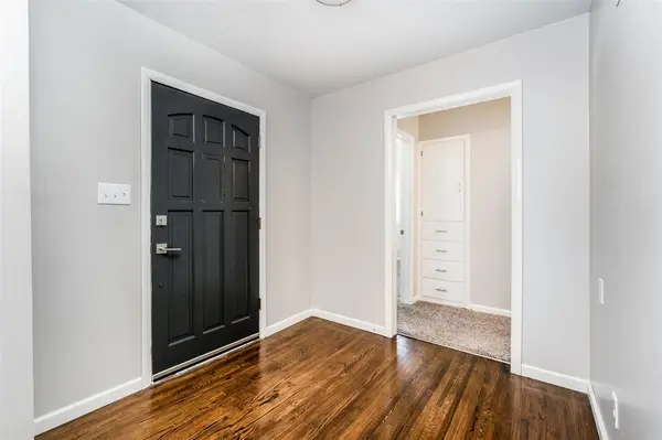 4051 N Harding Ave, Bel Aire, KS 67226