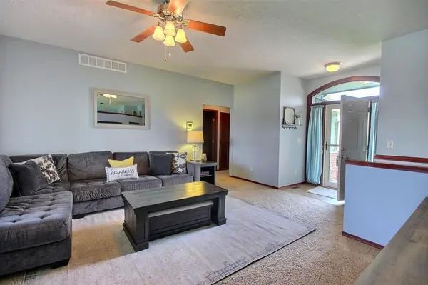 1857 W Lakeview Ct., Haysville, KS 67060