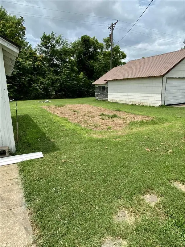 511 N Main, Moline, KS 67353