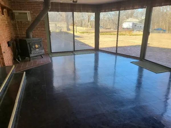 6 Edgewood, Arkansas City, KS 67005