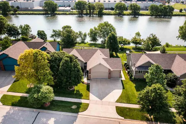2442 N Parkdale, Wichita, KS 67205