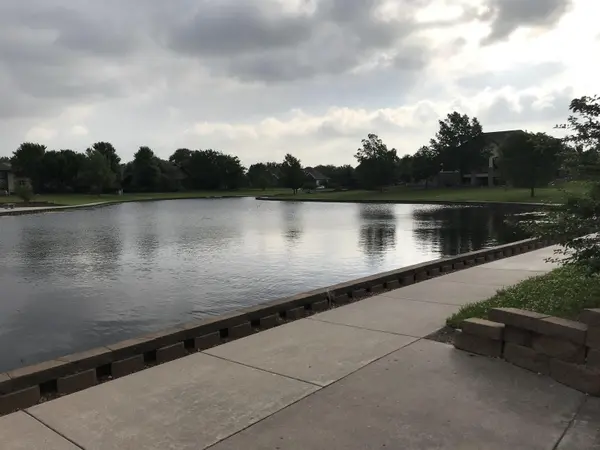 329 Old Colony Ct, North Newton, KS 67117