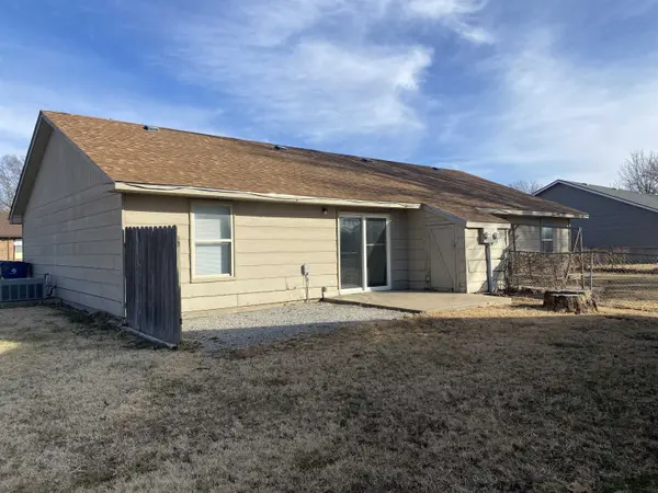 803 E 2nd St, Douglass, KS 67039
