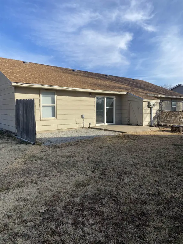 803 E 2nd St, Douglass, KS 67039