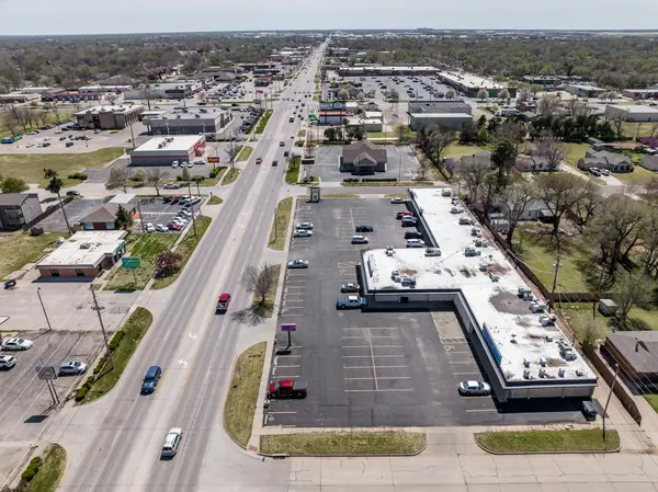 749 N West, Wichita, KS 67203-0000