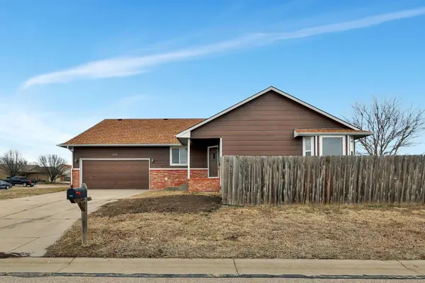 501 Redwood Dr, Rose Hill, KS 67133