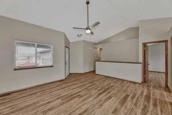 501 Redwood Dr, Rose Hill, KS 67133
