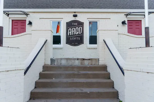 2015 E 2nd St N, Wichita, KS 67214