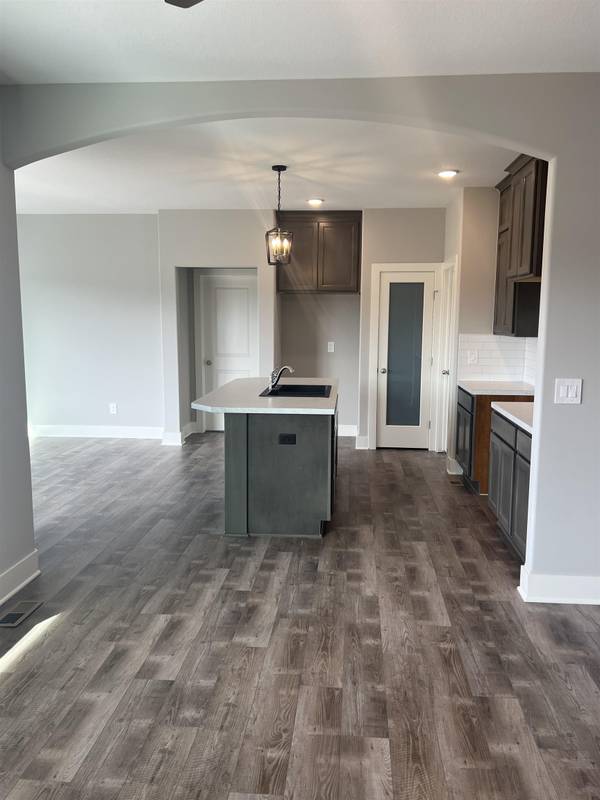 2323 S Hickory Creek St, Wichita, KS 67235