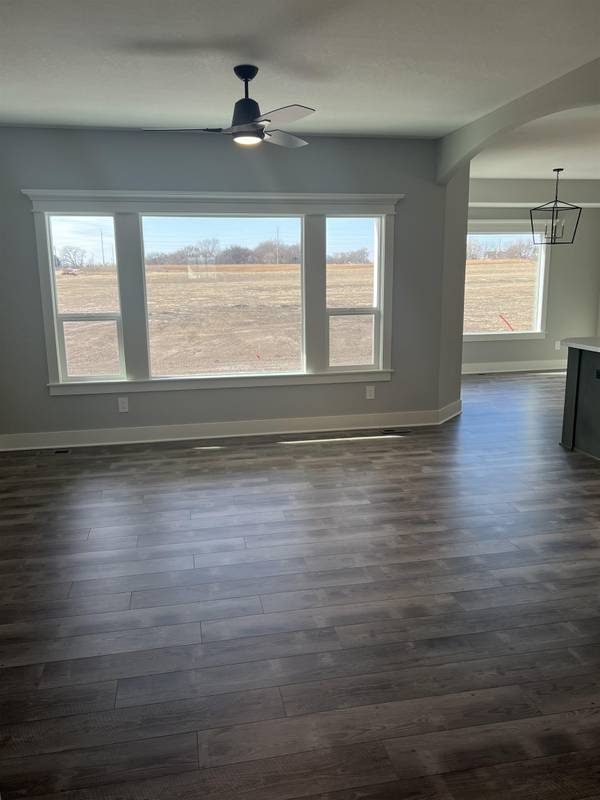 2323 S Hickory Creek St, Wichita, KS 67235
