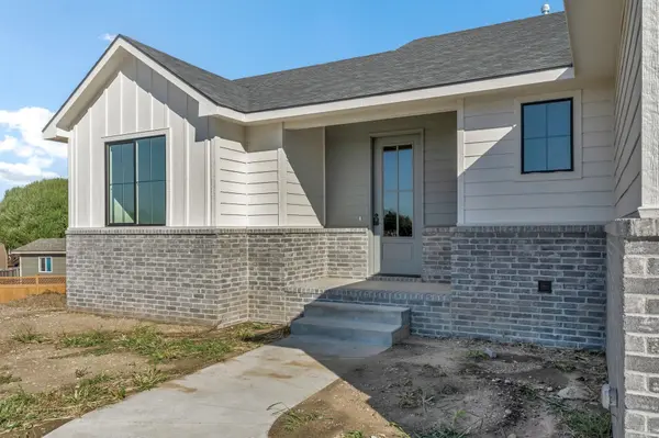 2928 E Burlington Circle, Park City, KS 67219