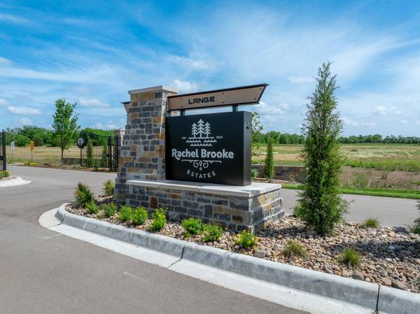 16526 W Hickory Ct, Goddard, KS 67052