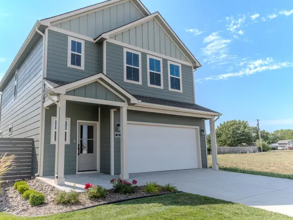 123 S Sunset Dr, Andover, KS 67002