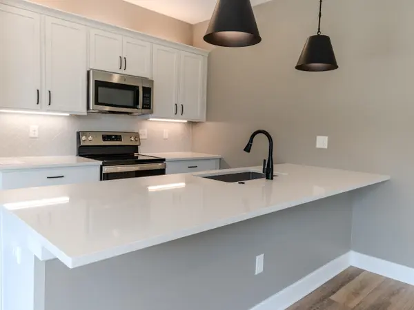 123 S Sunset Dr, Andover, KS 67002
