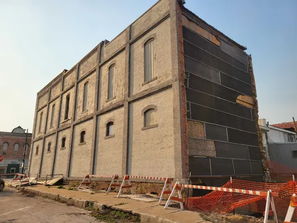 200 N Main St, Eureka, KS 67045