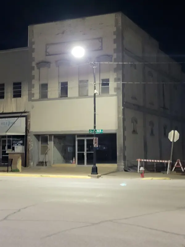 200 N Main St, Eureka, KS 67045