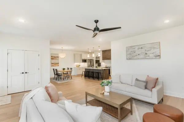 329 N Sarah Ct, Derby, KS 67037