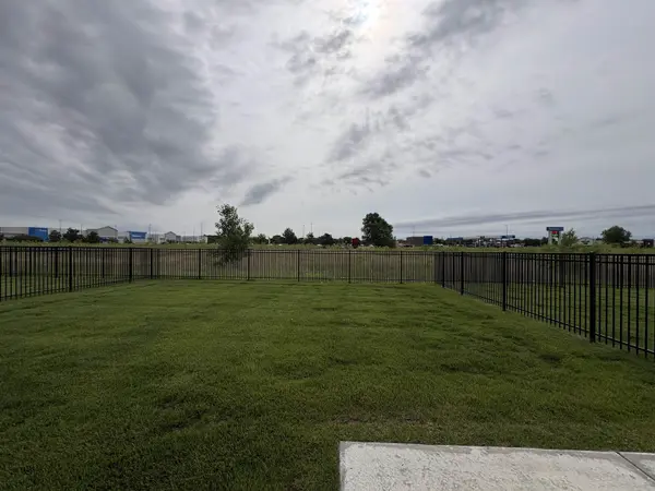 5420-5422 N Sandkey Ct, Wichita, KS 67204