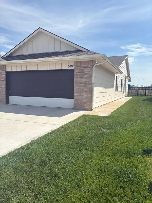 5416 N Sandkey Ct # 5418, Wichita, KS 67204
