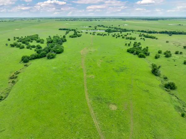 00 US 400, Leon, KS 67074