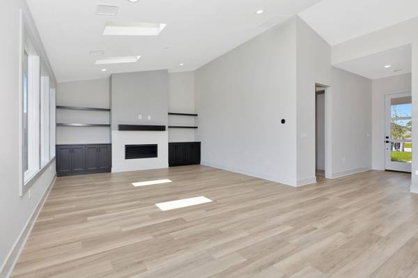 844 N Speyside Cir, Andover, KS 67002