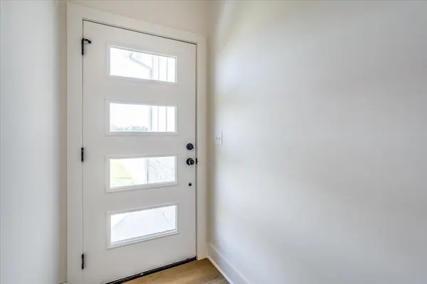 5563 Wandering Way, Maize, KS 67101