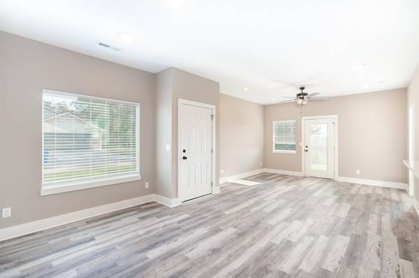 4307-4309 N Sandplum St, Wichita, KS 67205