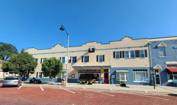 112 W Lincoln St, Lindsborg, KS 67456