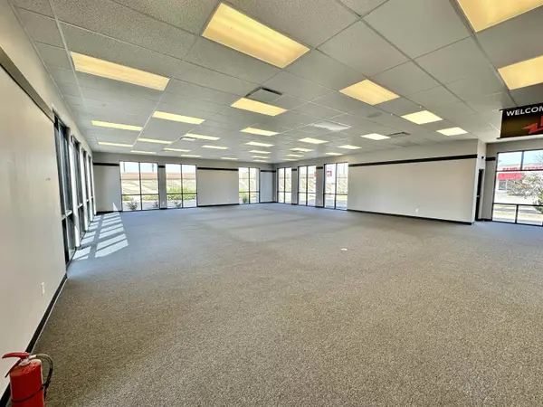 11747 E Kellogg, Wichita, KS 67207