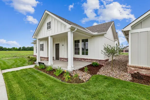328 W Pepper Tree Rd, Andover, KS 67002