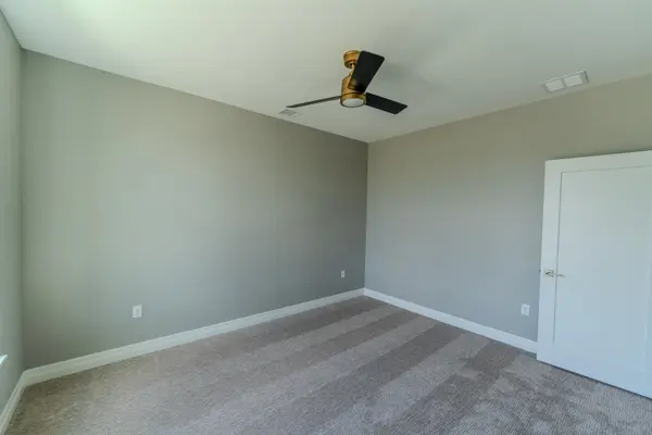 2718 W Shearwater St, Wichita, KS 67204