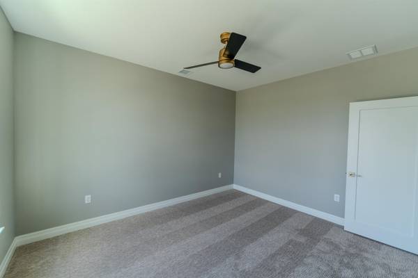 2718 W Shearwater St, Wichita, KS 67204