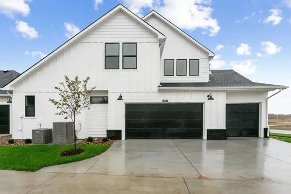 2834 W Shearwater, Wichita, KS 67204
