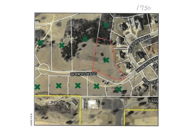 1950 Overlook Drive, Salina, KS 67401