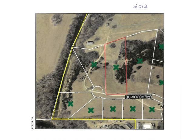 2012 Overlook Drive, Salina, KS 67401