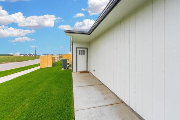 2017 N Reece St, Goddard, KS 67052